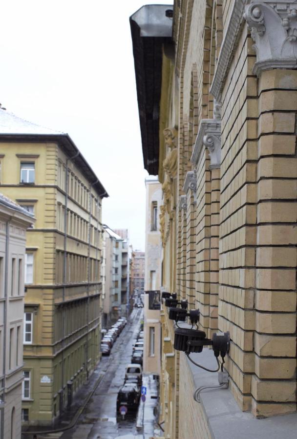 Mikszath Apartments Budapeste Quarto foto